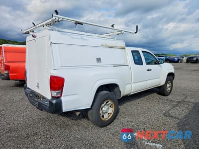 Trzecie zdjęcie samochodu z tyłu: 2016 TOYOTA TACOMA SR VIN:5TFRX5GN3GX062544 - miniatura