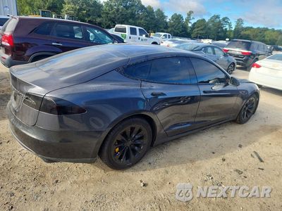 Trzecie zdjęcie samochodu z tyłu: 2015 TESLA MODEL S 85D VIN:5YJSA1H29FF100934 - miniatura