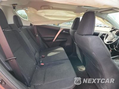 Zdjęcie 11 z 13 samochodu: 2018 TOYOTA RAV4 XLE VIN:JTMWFREV4JJ184551 - miniatura