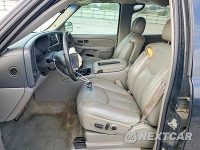 Zdjęcie 7 z 13 samochodu: 2004 CHEVROLET TAHOE K1500 VIN:1GNEK13Z64J287528 - miniatura
