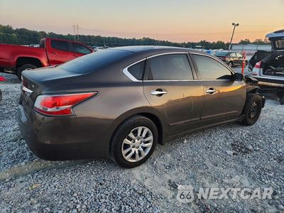Trzecie zdjęcie samochodu z tyłu: 2015 NISSAN ALTIMA 2.5 S VIN:1N4AL3AP0FC597592 - miniatura