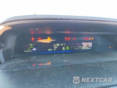 Zdjęcie 9 z 12 samochodu: 2012 TOYOTA PRIUS V TWO VIN:JTDZN3EU0C3182694 - miniatura