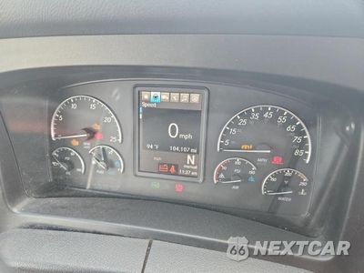 Zdjęcie 9 z 13 samochodu: 2025 FREIGHTLINER CASCADIA 116 SEMI TRUCK VIN:3AKBHSDV5SSVZ5980 - miniatura