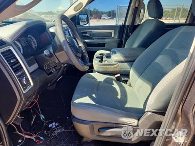 Zdjęcie 7 z 12 samochodu: 2020 RAM 1500 CLASSIC SLT VIN:1C6RR6TT8LS103124 - miniatura