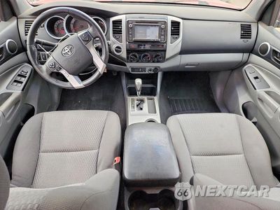 Zdjęcie 8 z 12 samochodu: 2015 TOYOTA TACOMA V6 VIN:3TMLU4EN4FM191053 - miniatura