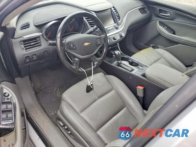 Zdjęcie 8 z 12 samochodu: 2018 CHEVROLET IMPALA LT VIN:2G1105S33J9160026 - miniatura