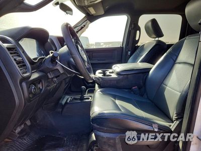 Zdjęcie 7 z 12 samochodu: 2021 RAM 2500 TRADESMAN VIN:3C6UR5HL0MG645369 - miniatura