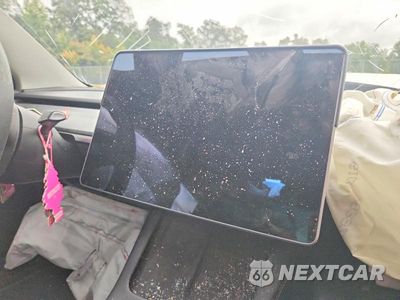 Zdjęcie 9 z 12 samochodu: 2022 TESLA MODEL 3 VIN:5YJ3E1EC0NF110479 - miniatura