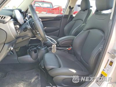 Zdjęcie 7 z 13 samochodu: 2023 MINI COOPER S VIN:WMW53DK0XP2U08258 - miniatura