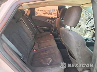 Zdjęcie 10 z 12 samochodu: 2015 CHRYSLER 200 LIMITED VIN:1C3CCCAB2FN645142 - miniatura