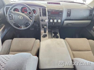 Zdjęcie 8 z 12 samochodu: 2013 TOYOTA TUNDRA VIN:5TFUW5F12DX286878 - miniatura