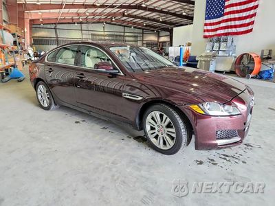 Czwarte zdjęcie samochodu z boku: 2017 JAGUAR XF PREMIUM VIN:SAJBD4BV9HCY29254 - miniatura