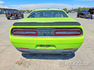 Zdjęcie 6 z 12 samochodu: 2015 DODGE CHALLENGER SXT VIN:2C3CDZAT8FH761351 - miniatura