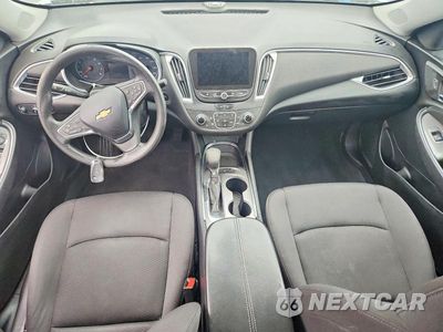 Zdjęcie 8 z 13 samochodu: 2021 CHEVROLET MALIBU LT VIN:1G1ZD5ST1MF053527 - miniatura