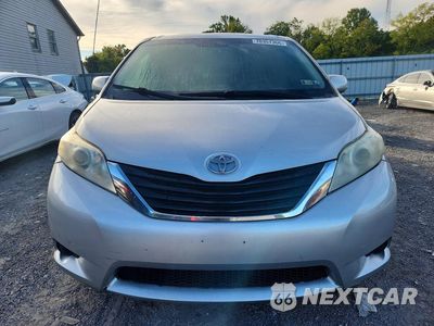 Piąte zdjęcie samochodu w środku: 2011 TOYOTA SIENNA LE VIN:5TDKK3DC0BS082868 - miniatura
