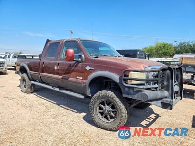 Czwarte zdjęcie samochodu z boku: 2006 FORD F350 SRW SUPER DUTY VIN:1FTWW31P26EA31946 - miniatura
