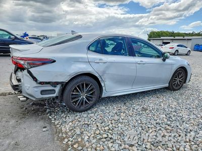 Trzecie zdjęcie samochodu z tyłu: 2024 TOYOTA CAMRY SE VIN:4T1G11AK4RU234953 - miniatura