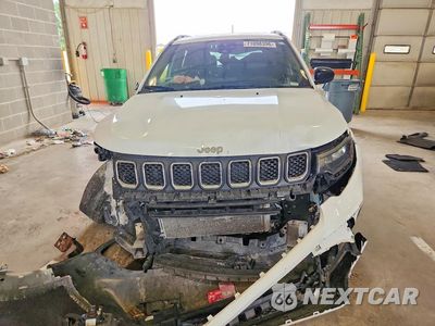 Piąte zdjęcie samochodu w środku: 2023 JEEP COMPASS LATITUDE VIN:3C4NJDBN5PT561679 - miniatura