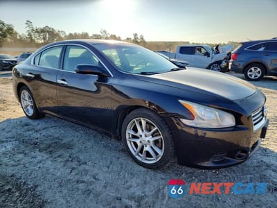 Czwarte zdjęcie samochodu z boku: 2013 NISSAN MAXIMA 3.5 S VIN:1N4AA5AP3DC815782 - miniatura