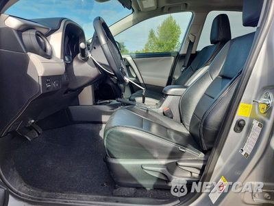 Zdjęcie 7 z 12 samochodu: 2018 TOYOTA RAV4 XLE VIN:2T3WFREV3JW443466 - miniatura