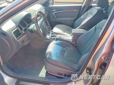 Zdjęcie 7 z 12 samochodu: 2010 LINCOLN MKZ VIN:3LNHL2GC7AR753771 - miniatura