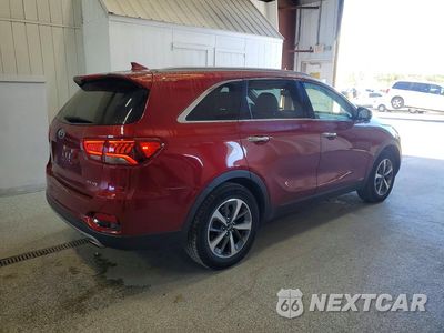Trzecie zdjęcie samochodu z tyłu: 2019 KIA SORENTO EX V6 VIN:5XYPHDA57KG531332 - miniatura