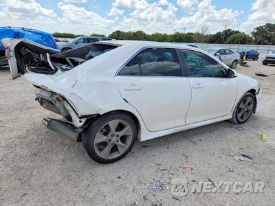 Trzecie zdjęcie samochodu z tyłu: 2014 TOYOTA CAMRY SE V6 VIN:4T1BK1FK3EU024144 - miniatura