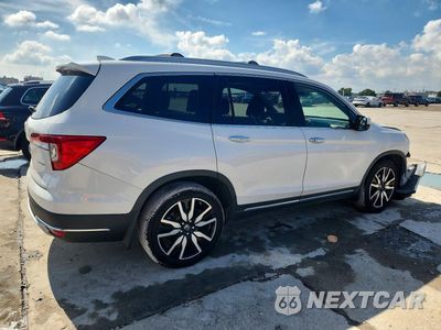 Trzecie zdjęcie samochodu z tyłu: 2020 HONDA PILOT TOURING VIN:5FNYF5H69LB008031 - miniatura