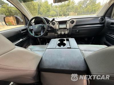 Zdjęcie 9 z 10 samochodu: 2016 TOYOTA TUNDRA SR VIN:5TFRM5F14GX099481 - miniatura