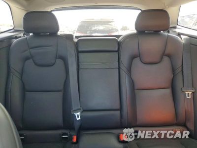 Zdjęcie 10 z 13 samochodu: 2022 VOLVO XC60 B5 INSCRIPTION VIN:YV4L12DL9N1960670 - miniatura