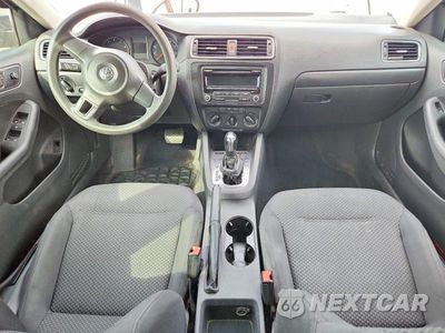 Zdjęcie 8 z 12 samochodu: 2012 VOLKSWAGEN JETTA BASE VIN:3VW2K7AJ2CM312886 - miniatura