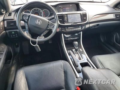 Zdjęcie 8 z 12 samochodu: 2016 HONDA ACCORD TOURING VIN:1HGCR3F92GA011050 - miniatura
