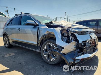 Czwarte zdjęcie samochodu z boku: 2025 KIA NIRO WIND VIN:KNDCR3L12S5133096 - miniatura