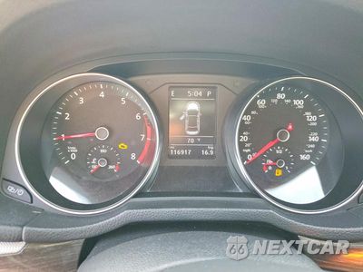 Zdjęcie 9 z 12 samochodu: 2016 VOLKSWAGEN PASSAT SE VIN:1VWBT7A38GC025574 - miniatura