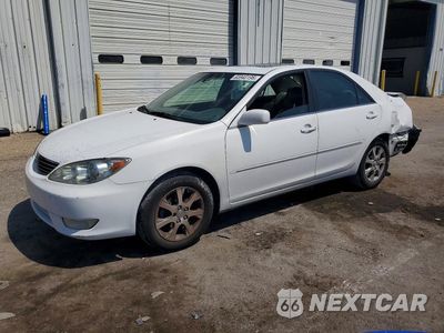 2005 TOYOTA CAMRY XLE 4T1BE32K35U399024 - główne zdjęcie licytacji z USA - miniatura