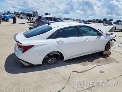 Trzecie zdjęcie samochodu z tyłu: 2026 HYUNDAI ELANTRA SEL SPORT VIN:KMHLM4DG5TU173764 - miniatura