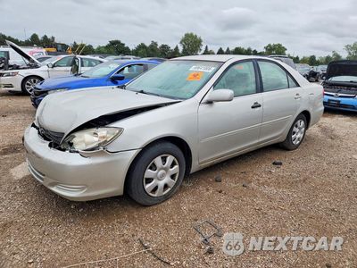 2003 TOYOTA CAMRY LE 4T1BE32K43U739245 - główne zdjęcie licytacji z USA - miniatura