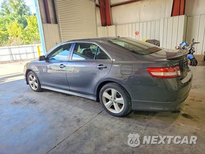 Drugie zdjęcie samochodu z przodu: 2010 TOYOTA CAMRY SE VIN:4T1BF3EK8AU022921 - miniatura