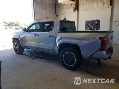Drugie zdjęcie samochodu z przodu: 2026 TOYOTA TACOMA TRD SPORT VIN:3TMLB5JN2TM219073 - miniatura