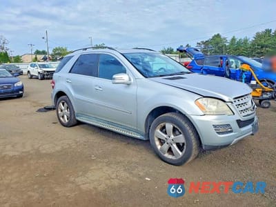 Czwarte zdjęcie samochodu z boku: 2011 MERCEDES-BENZ ML 350 4MATIC VIN:4JGBB8GB9BA653279 - miniatura