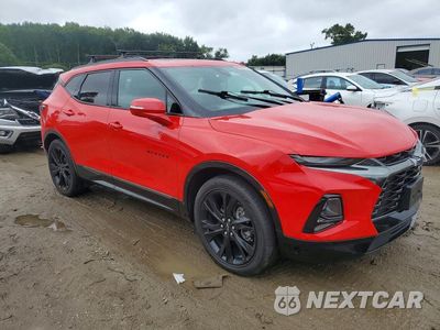 Czwarte zdjęcie samochodu z boku: 2021 CHEVROLET BLAZER RS VIN:3GNKBERS2MS564100 - miniatura