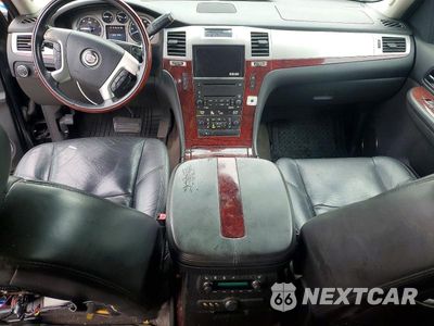 Zdjęcie 8 z 14 samochodu: 2009 CADILLAC ESCALADE ESV LUXURY VIN:1GYFK26299R178727 - miniatura