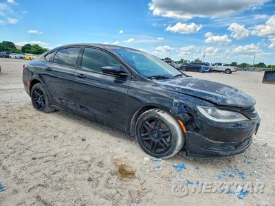 Czwarte zdjęcie samochodu z boku: 2015 CHRYSLER 200 S VIN:1C3CCCBG8FN758796 - miniatura