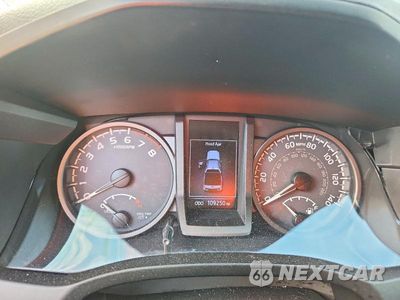 Zdjęcie 9 z 13 samochodu: 2018 TOYOTA TACOMA TRD SPORT VIN:5TFAZ5CN6JX069461 - miniatura