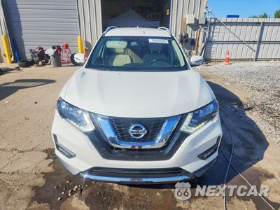 Piąte zdjęcie samochodu w środku: 2017 NISSAN ROGUE SV VIN:JN8AT2MT2HW144335 - miniatura