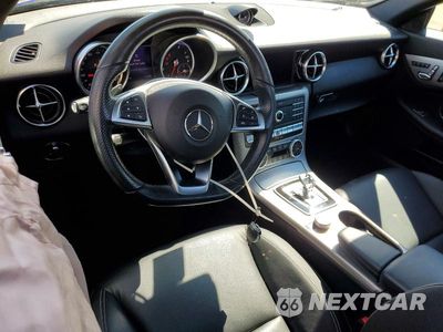Zdjęcie 8 z 13 samochodu: 2017 MERCEDES-BENZ SLC 300 VIN:WDDPK3JAXHF131341 - miniatura