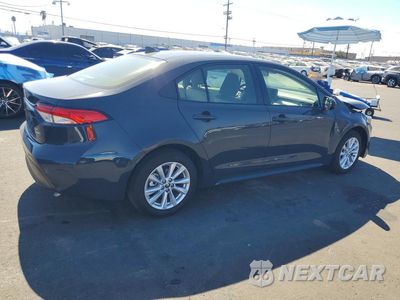 Trzecie zdjęcie samochodu z tyłu: 2025 TOYOTA COROLLA HYBRID LE VIN:JTDBCMFE8S3106370 - miniatura