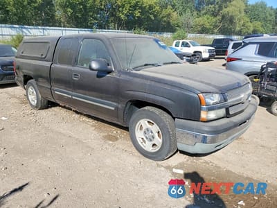 Czwarte zdjęcie samochodu z boku: 2005 CHEVROLET SILVERADO C1500 VIN:1GCEC19Z55Z226901 - miniatura