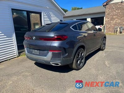 Trzecie zdjęcie samochodu z tyłu: 2020 BMW X6 XDRIVE40I VIN:5UXCY6C03L9C97111 - miniatura