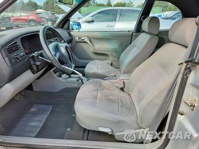 Zdjęcie 7 z 12 samochodu: 2002 VOLKSWAGEN CABRIO GLS VIN:3VWCC21V12M814133 - miniatura
